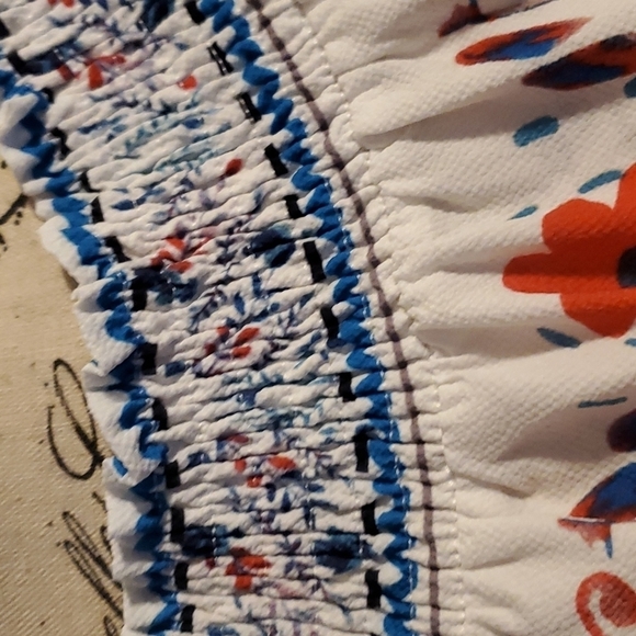 Off shoulder blouse - Picture 3 of 10